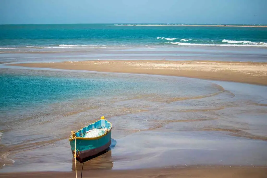 Image of a boat at the sea coast in Tamil Nadu